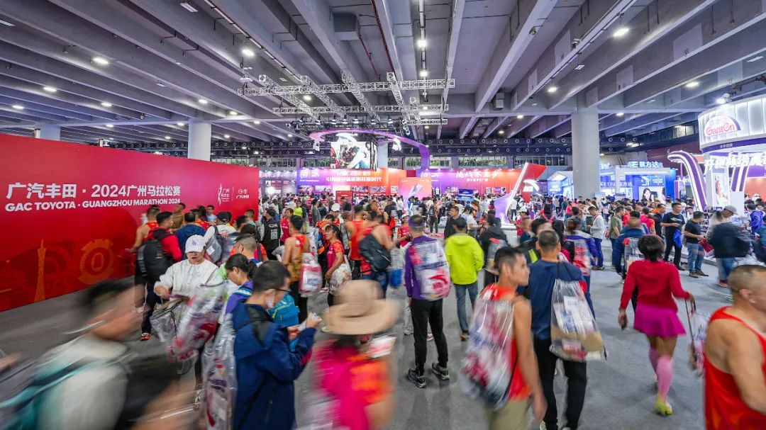 广东男篮在俱乐部杯首战中遭遇山西男篮，惜败对手，全场表现不佳，外援缺席，主力缺阵，山西男篮凭借高效进攻取得胜利。